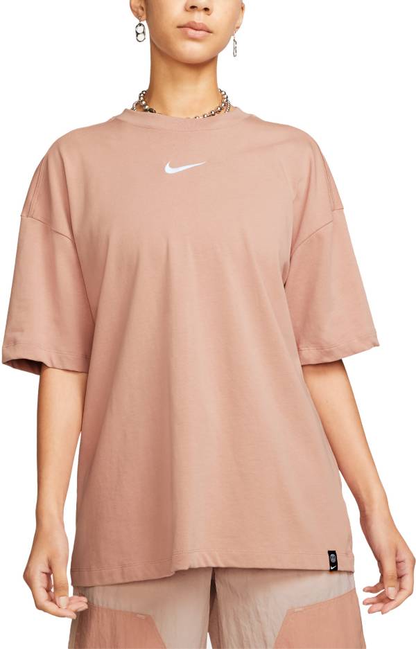 Nike Women's Paris Saint-Germain '22 Oversize Logo Pink T-Shirt