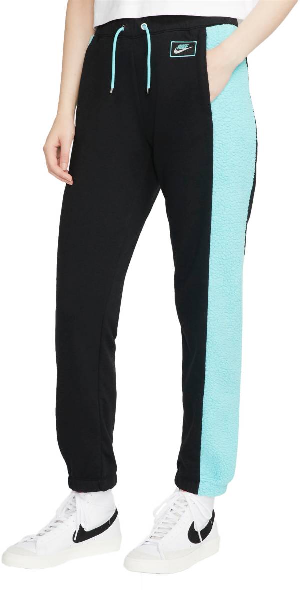 Nike Women's Nike Sportswear Icon Clash Fleece Joggers