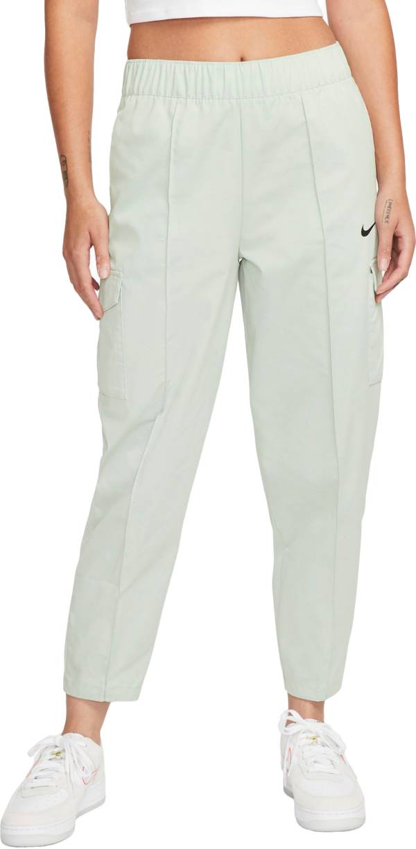 Nike Women's Sportswear Essentials Curve Woven High-Rise Pants