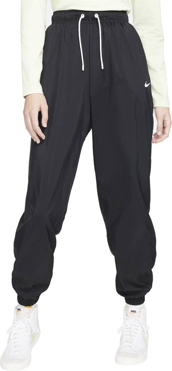 Nike Women's Essential Joggers