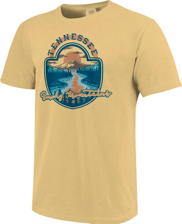 Image One Men's Tennessee Smoky Mountains Front Hit Graphic T-Shirt