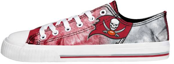 FOCO Women's Tampa Bay Buccaneers Tie Dye Canvas Shoes