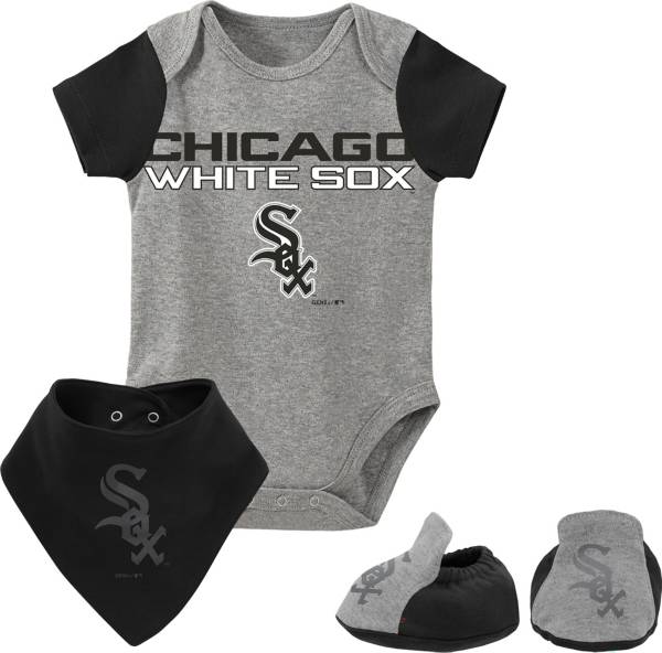 MLB Infant Chicago White Sox 3-Piece Bib & Bootie Set product image