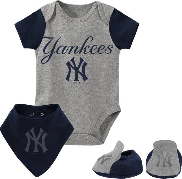 Bib and Booties NY Yankees Newborn Size Outfit With Bodysuit 