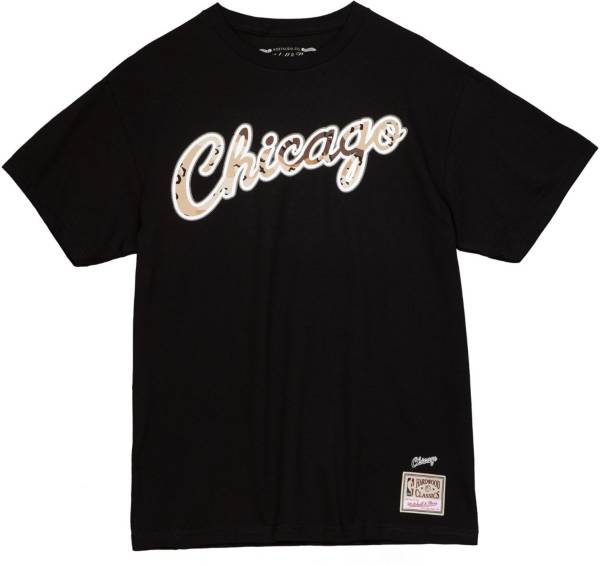 Mitchell & Ness Men's Chicago Bulls Camo Reflective T-Shirt