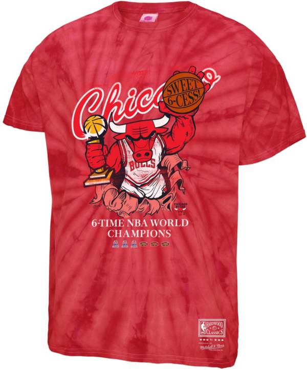 Mitchell & Ness Men's Chicago Bulls 6X Champs Red T-Shirt