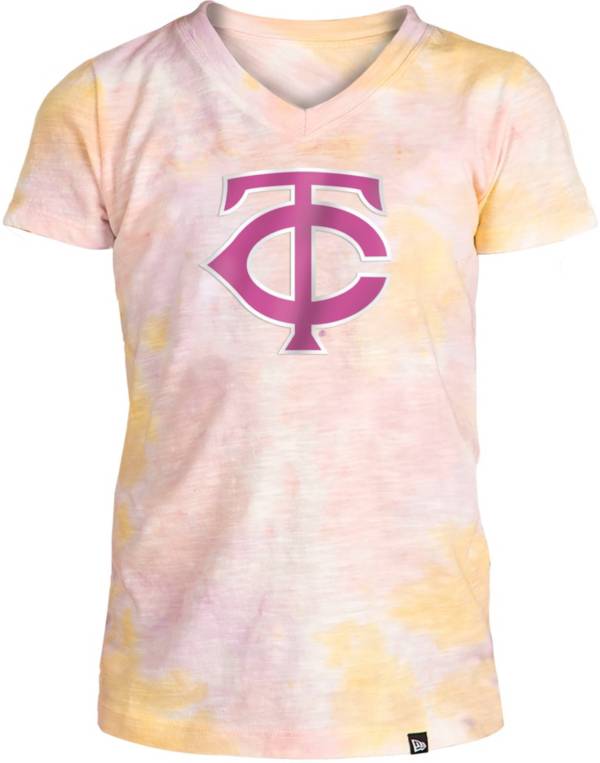 New Era Apparel Girl's Minnesota Twins Tie Dye V-Neck T-Shirt