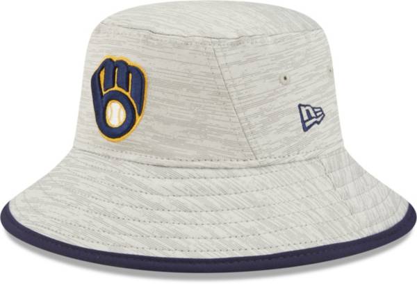 New Era Men's Milwaukee Brewers Gray Distinct Bucket Hat