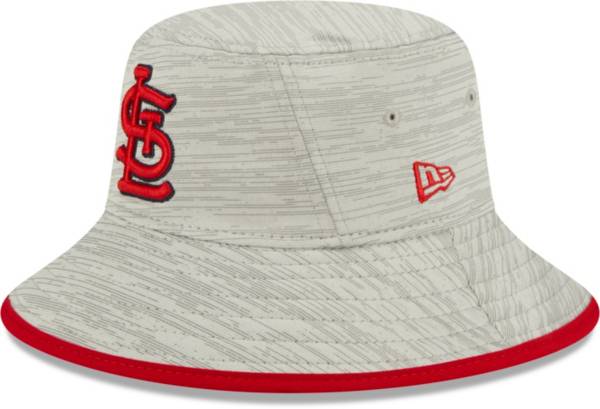 New Era Men's St. Louis Cardinals Gray Distinct Bucket Hat