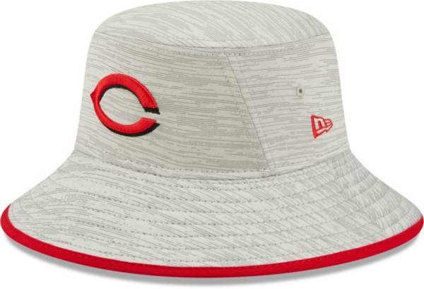 New Era Men's Cincinnati Reds Gray Distinct Bucket Hat