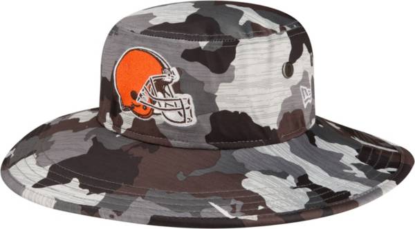 New Era Men's Cleveland Browns Training Camp 2022 Sideline Panama Camouflage Bucket Hat