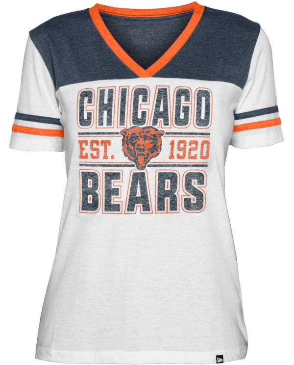 New Era Women's Chicago Bears Established V-Neck White T-Shirt