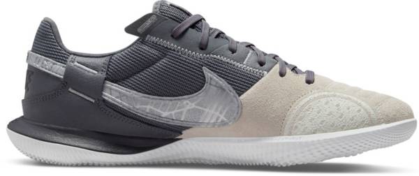 nike streetgato indoor