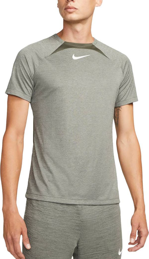 Nike Dri-FIT Academy Men's Short-Sleeve Soccer Shirt product image