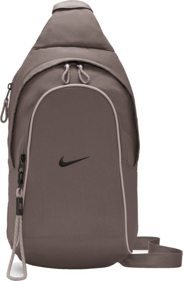 Nike Women's Sportswear Essential Slingbag