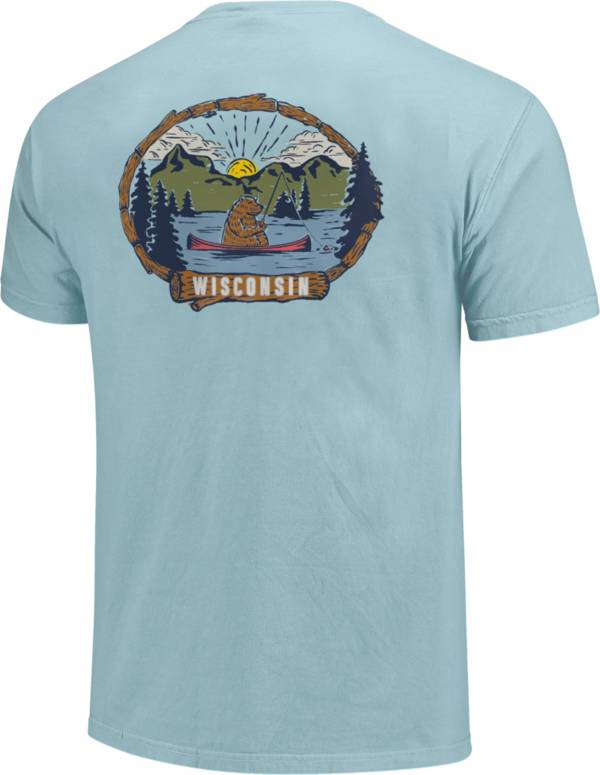 Image One Men's Wisconsin Bear Fishing Graphic T-Shirt