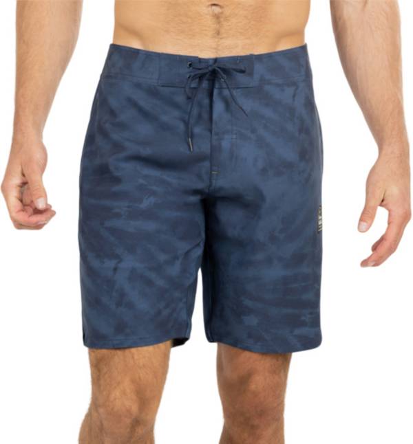 TravisMathew Men's Hide Your Wi-Fi Golf Shorts