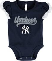 MLB Infant New York Yankees 2-Piece Creeper Set product image