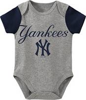MLB Infant New York Yankees 3-Piece Bib & Bootie Set product image