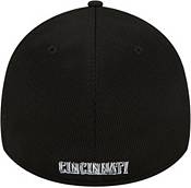 New Era Men's Cincinnati Reds Black Club 39Thirty Stretch Fit Hat product image
