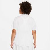 Nike Women's Victory Solid Short Sleeve Golf Polo product image