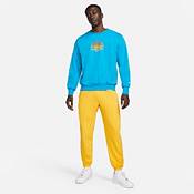 Nike Men's Standard Issue Sweatshirt product image