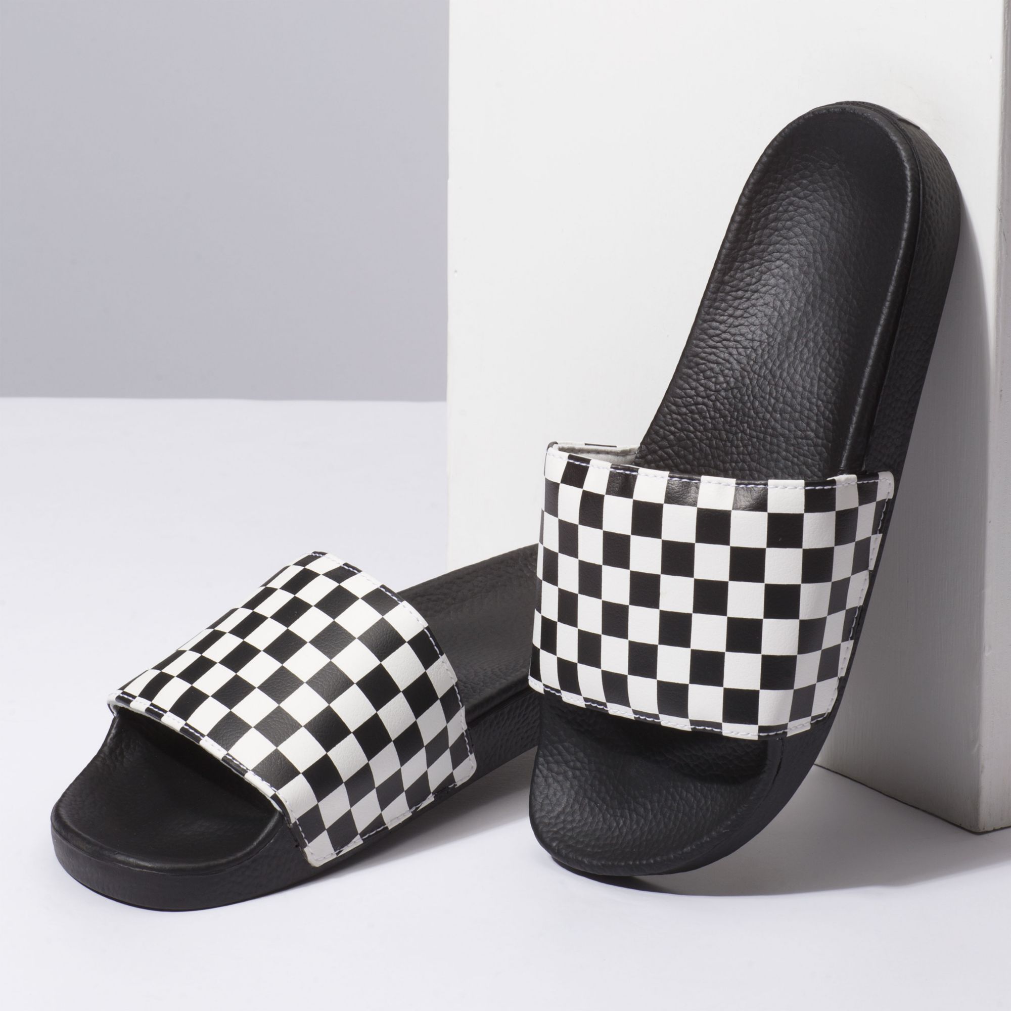 vans slides black checkerboard