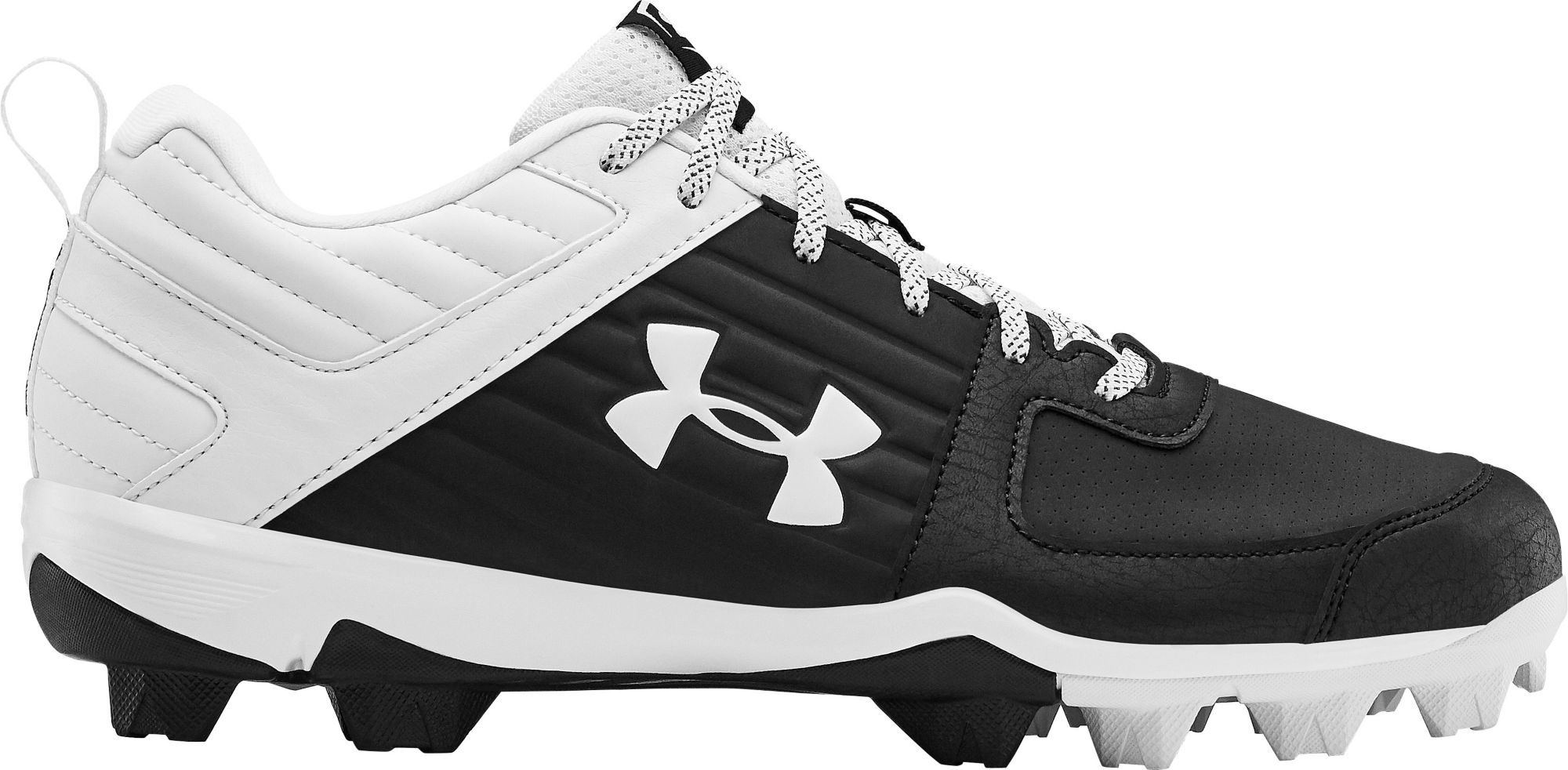 soccer cleats under armour