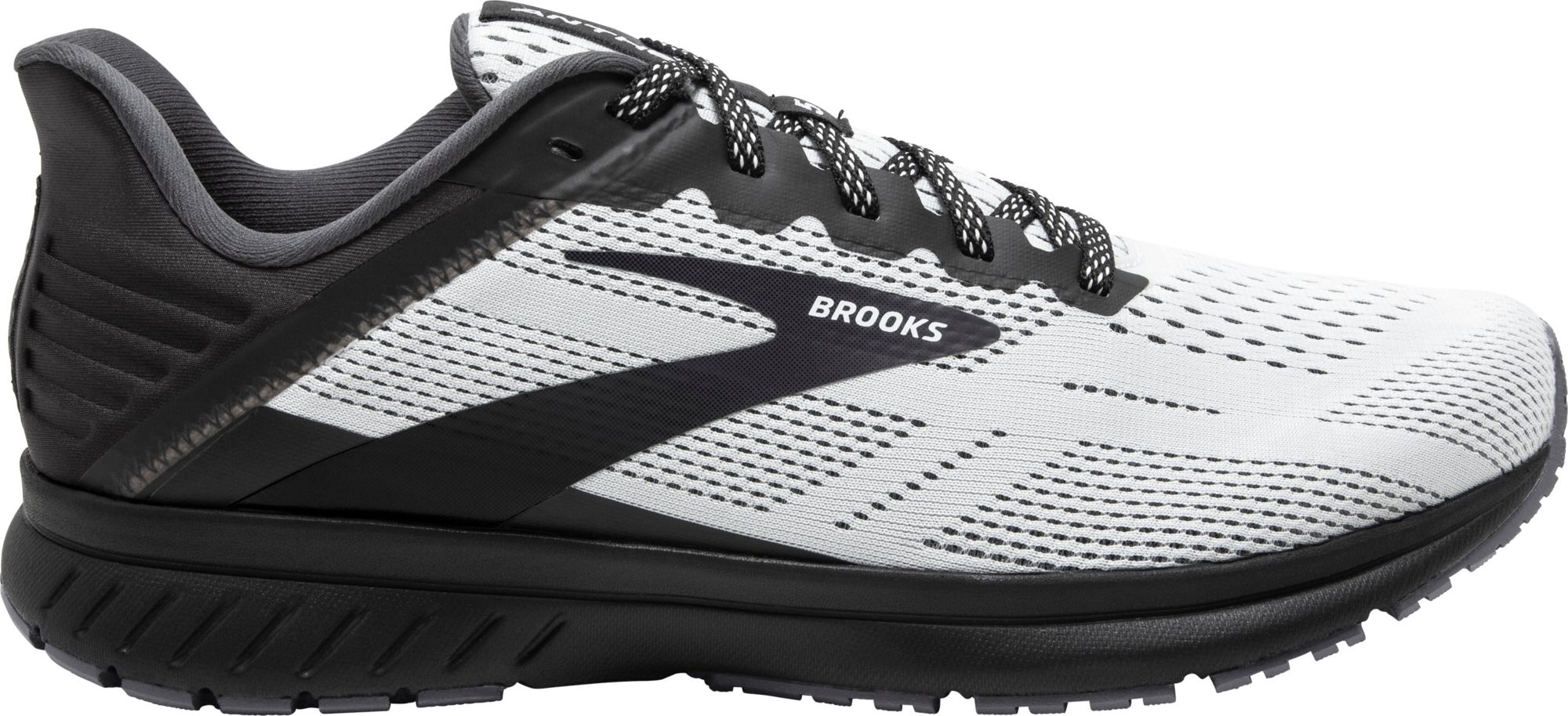 black friday deals on brooks running shoes