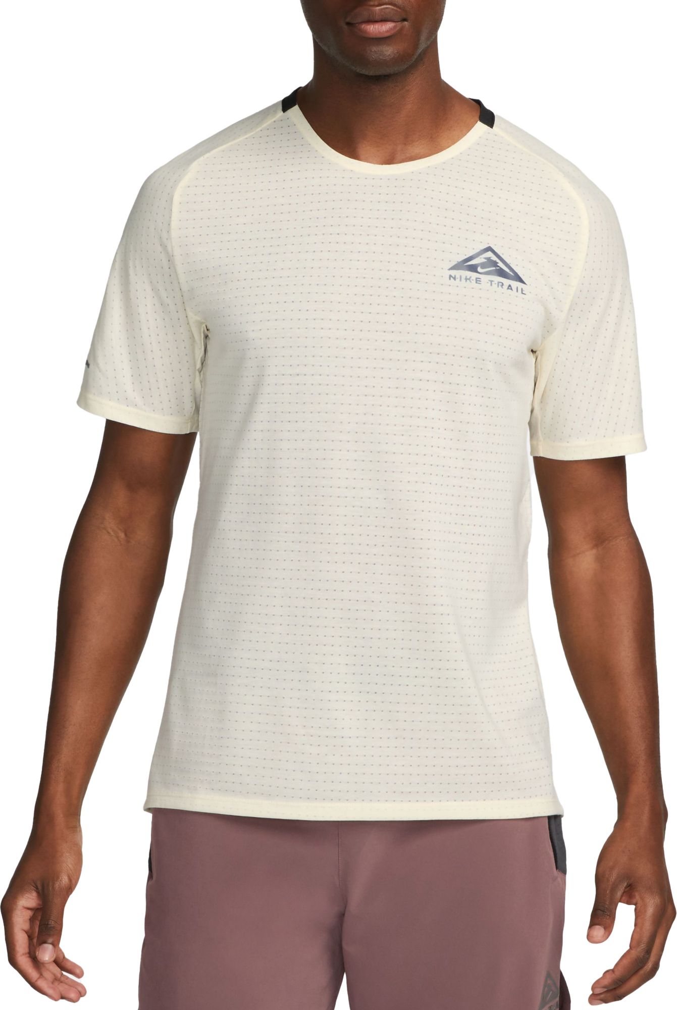 Nike Men's Dri-FIT Trail Solar Chase Short-Sleeve Trail