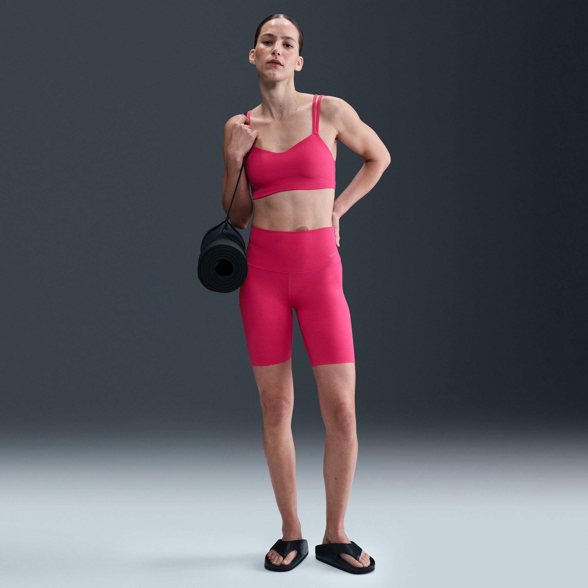Nike Women's Zenvy Gentle-Support High-Waisted 8