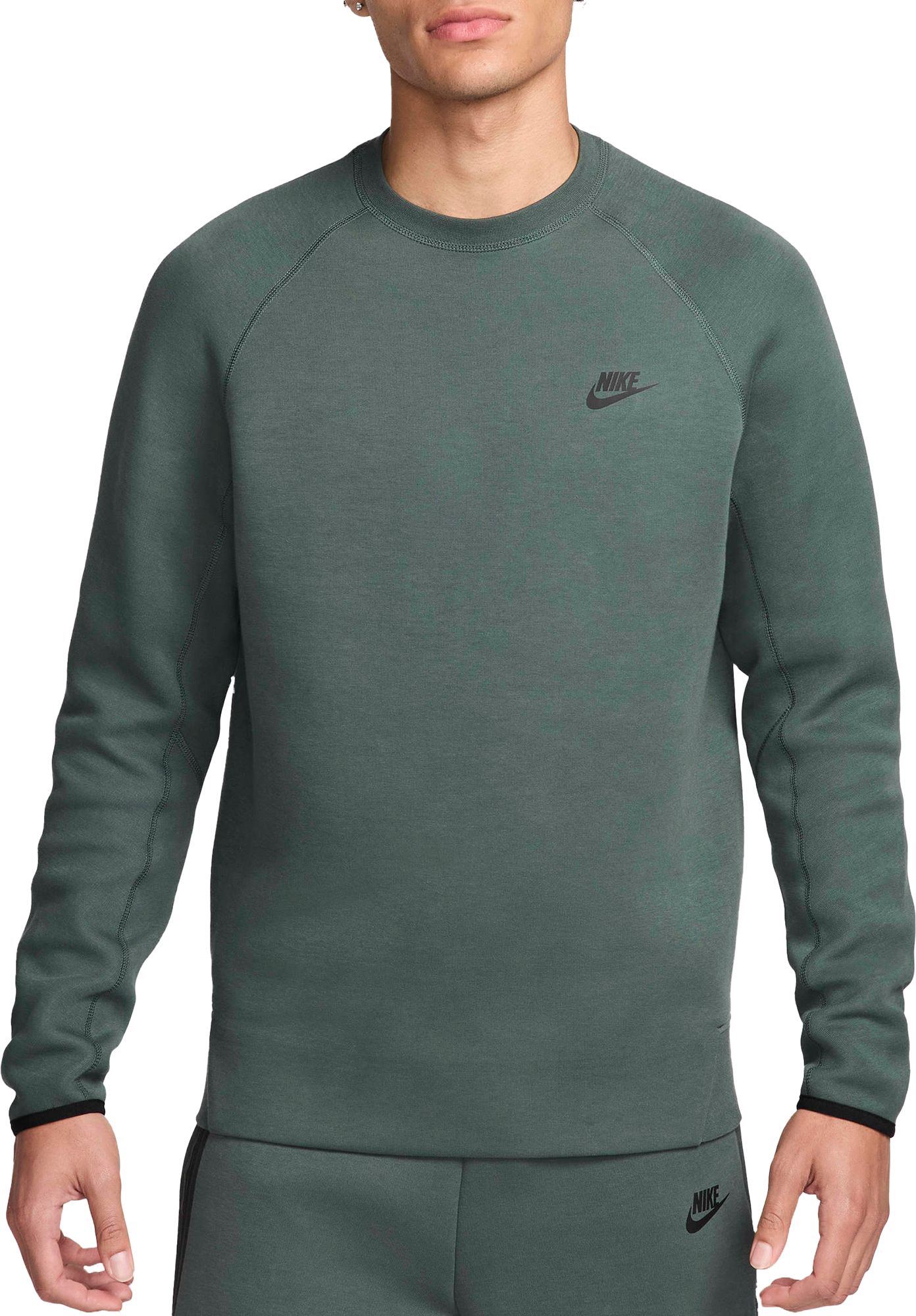 Nike tech fleece long sleeve crew online