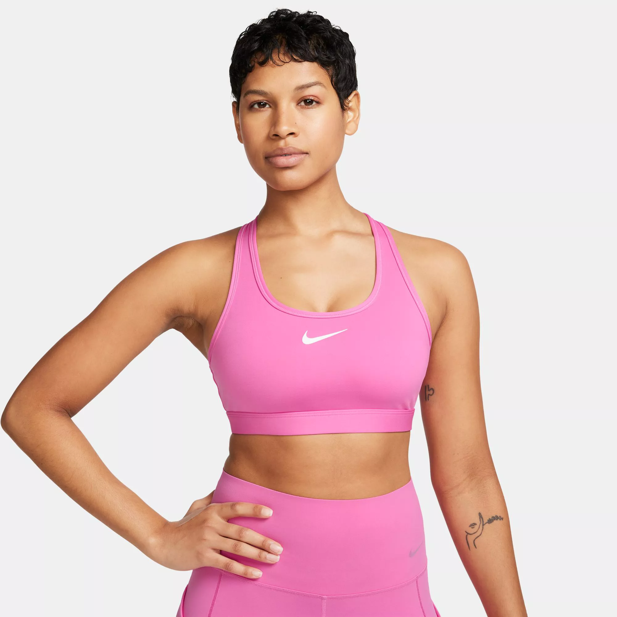 Nike Women's Swoosh Medium Support Padded Sports Bra