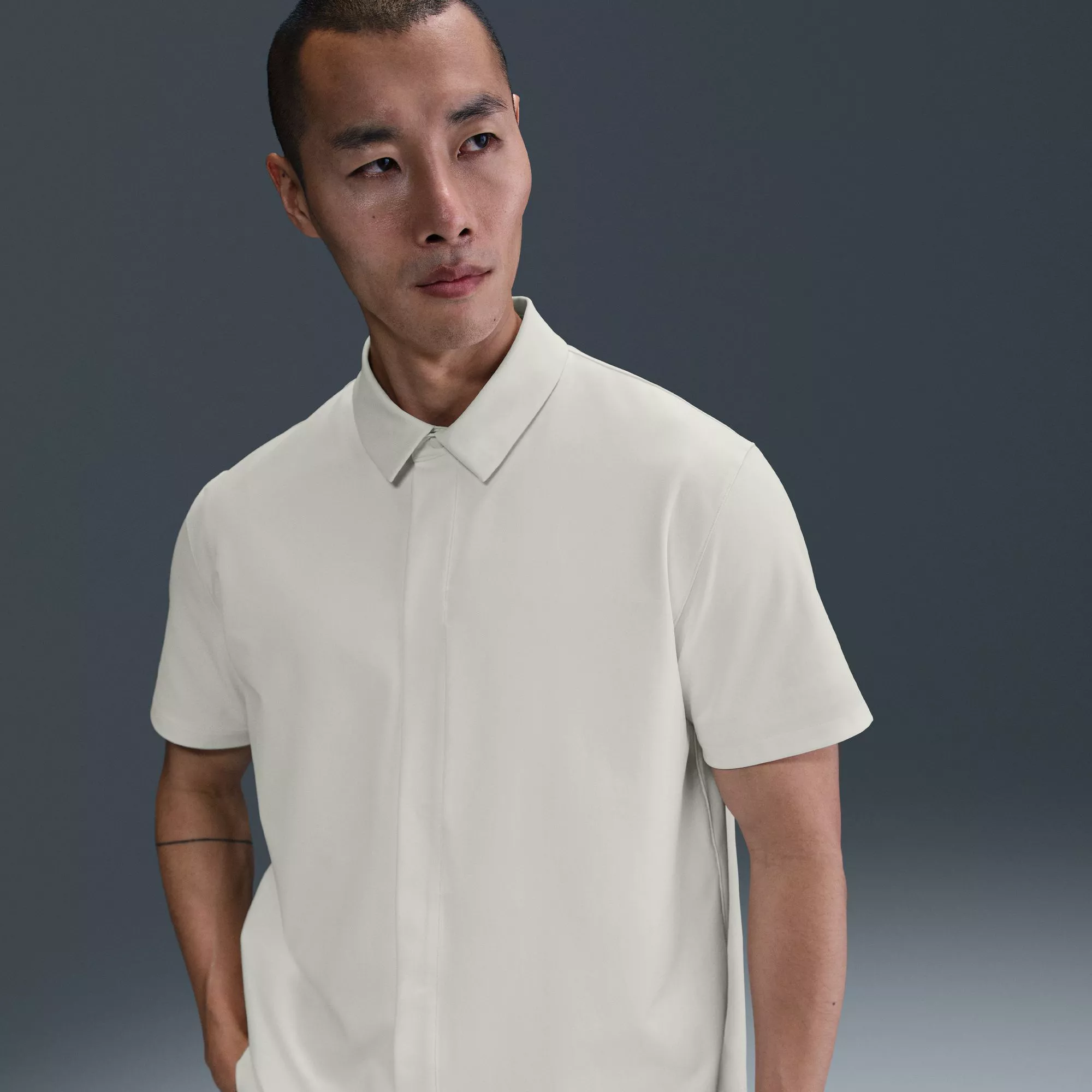 Nike Mens 24.7 PerfectStretch Dri-FIT Button-Down Shirt