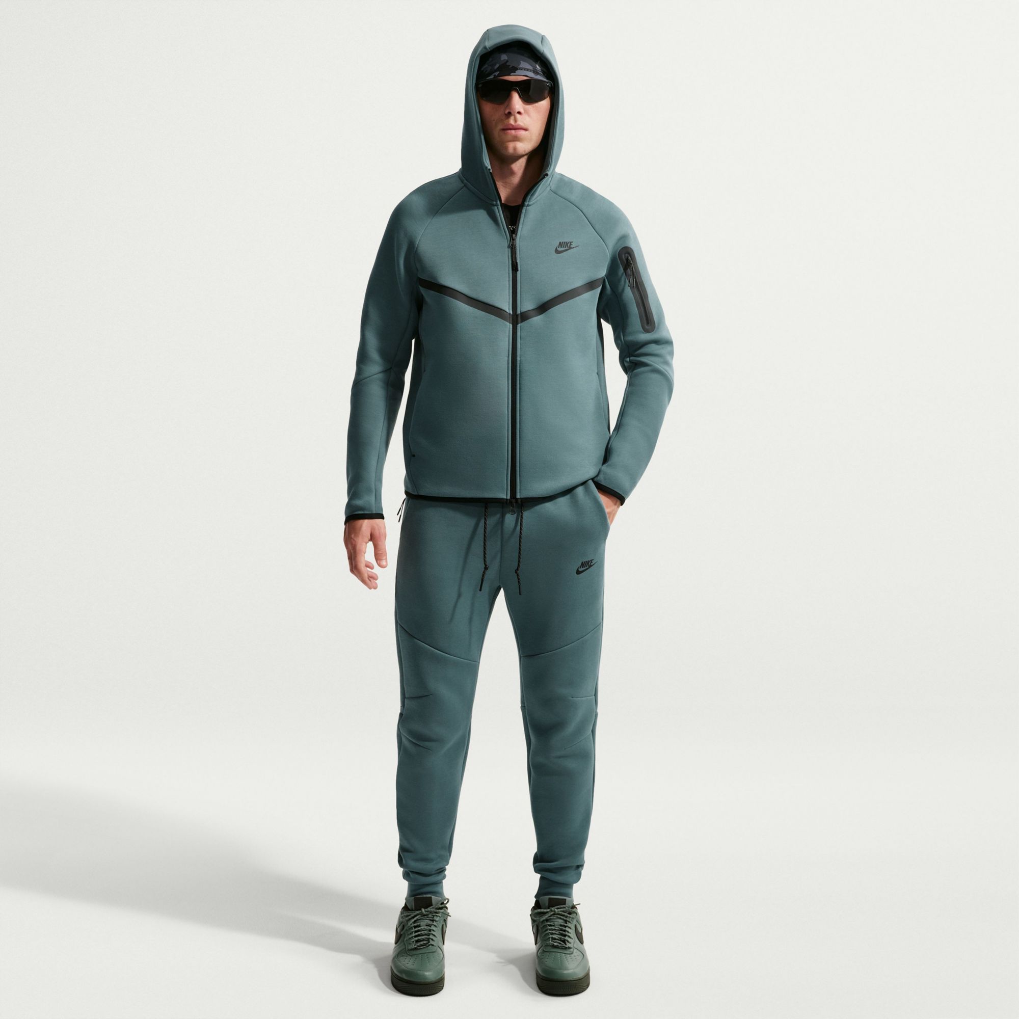 Nike Men's Tech Fleece Joggers | Dick's Sporting Goods