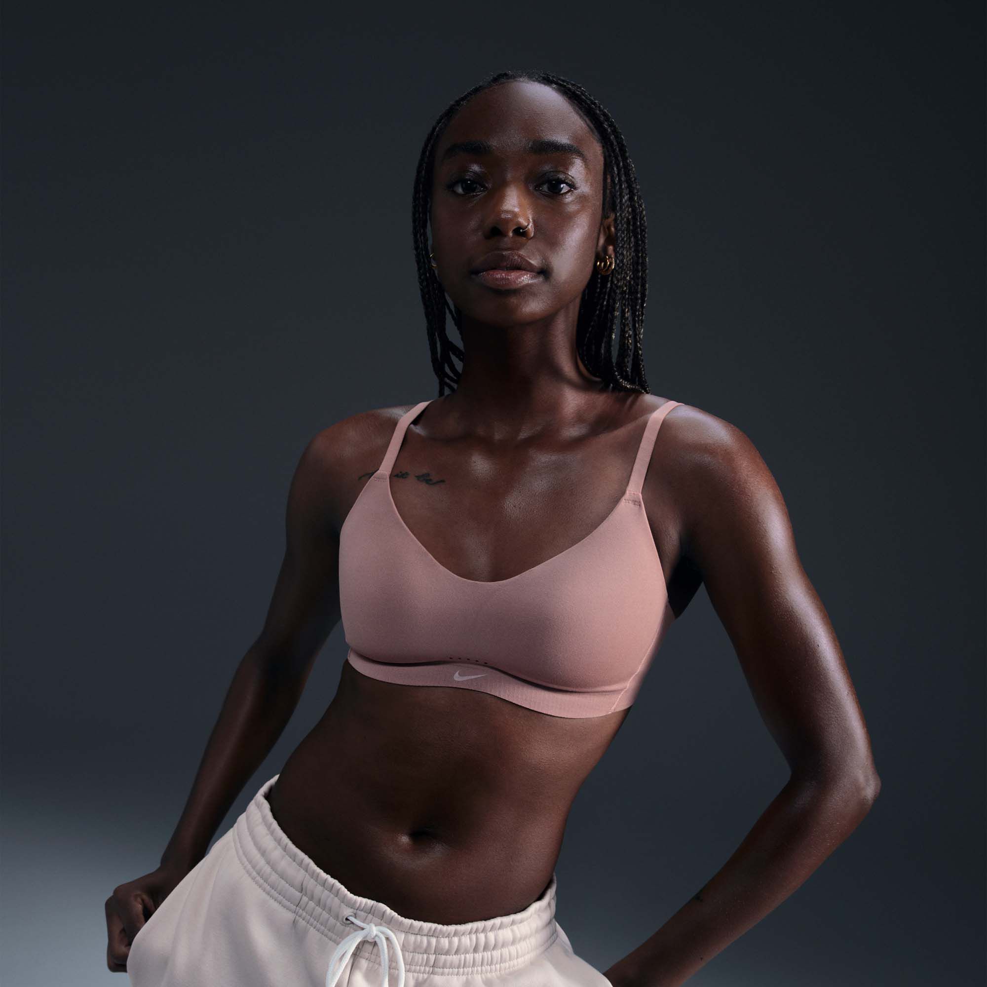 Nike Women's Alate Minimalist Light-Support Padded Convertible