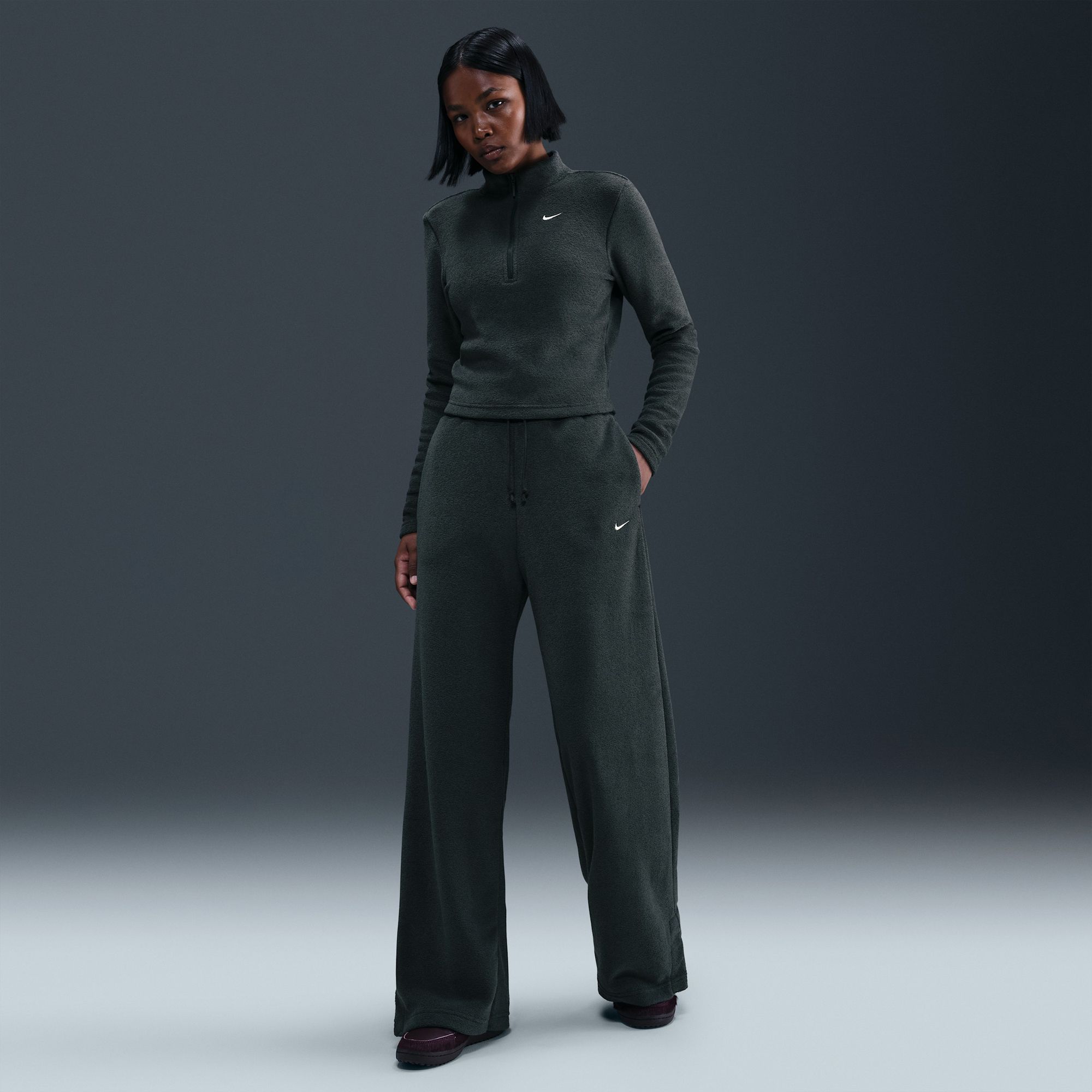 Nike Women's Sportswear Phoenix Fleece Plush Wide Leg Pants