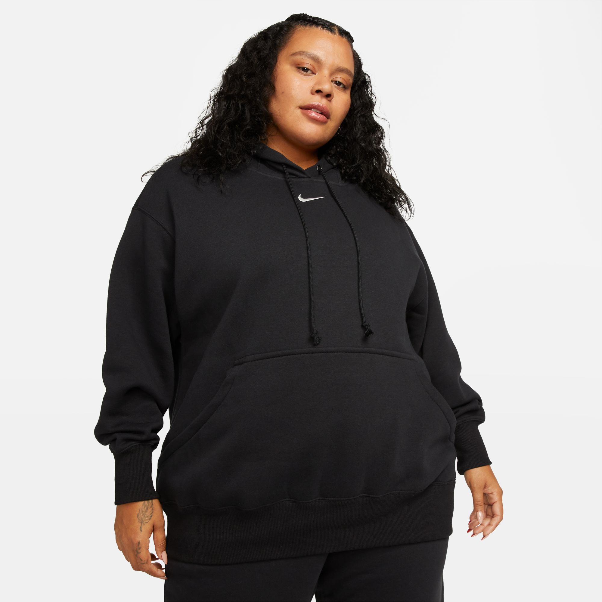 24NIKWPLSPHXFLCSHAPT_Black_is