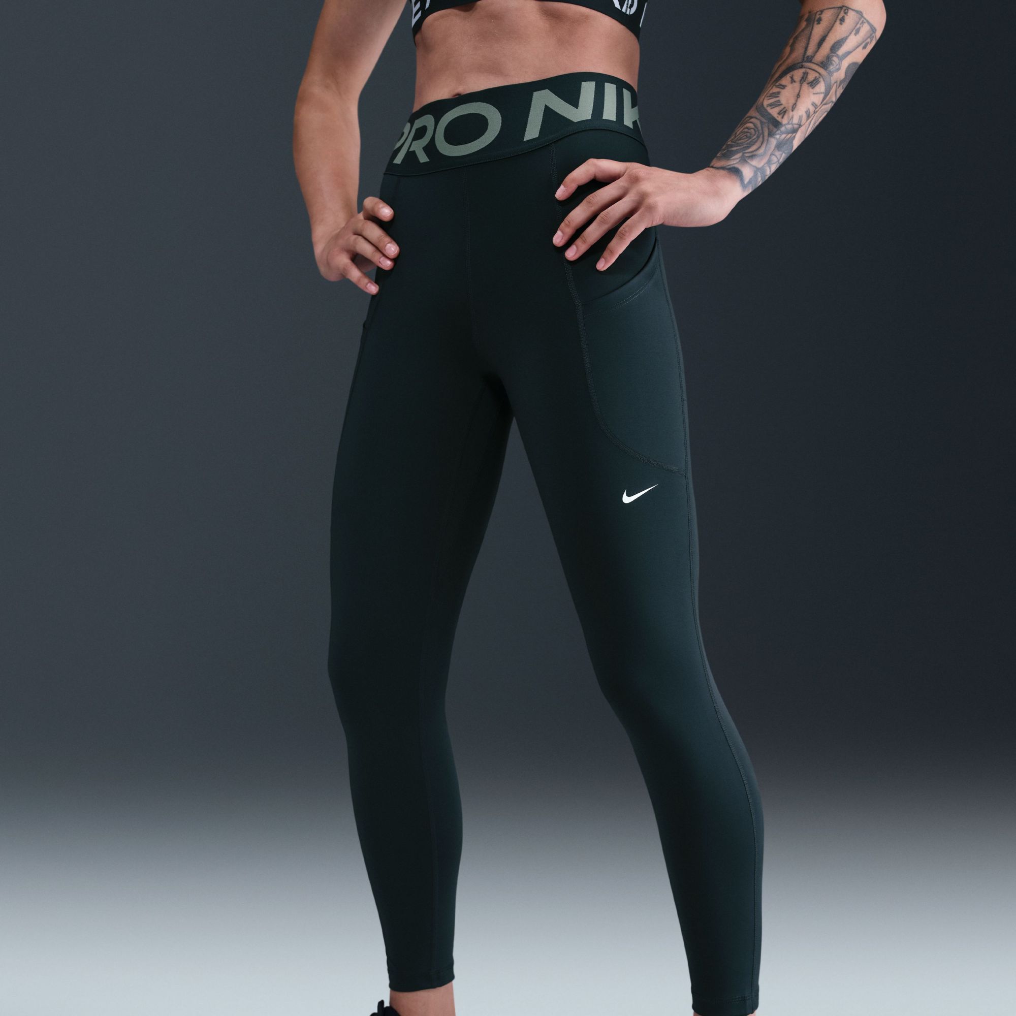 Nike Women's Pro Sculpt High-Waisted 7/8 Pocket Leggings | Dick's