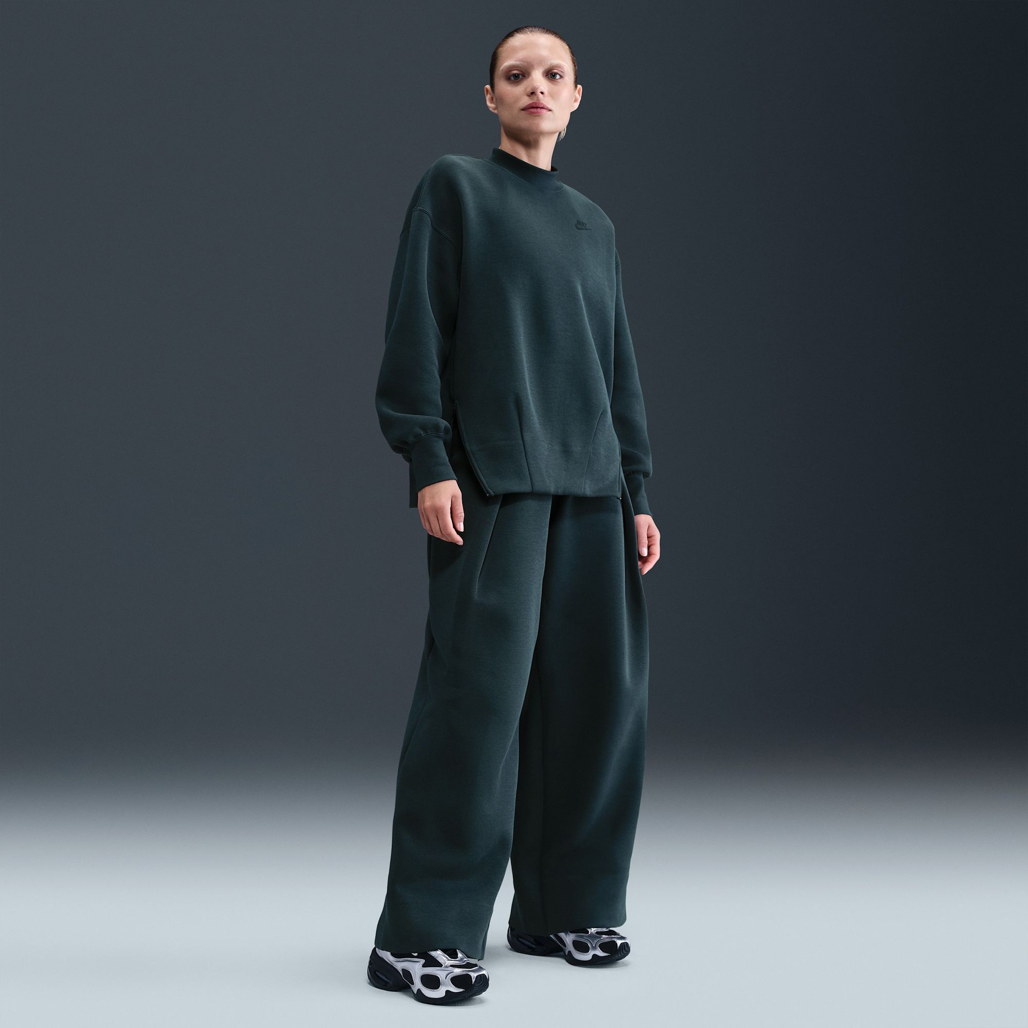 Nike Women's Sportswear Tech Fleece High-Waisted Pleated Pants