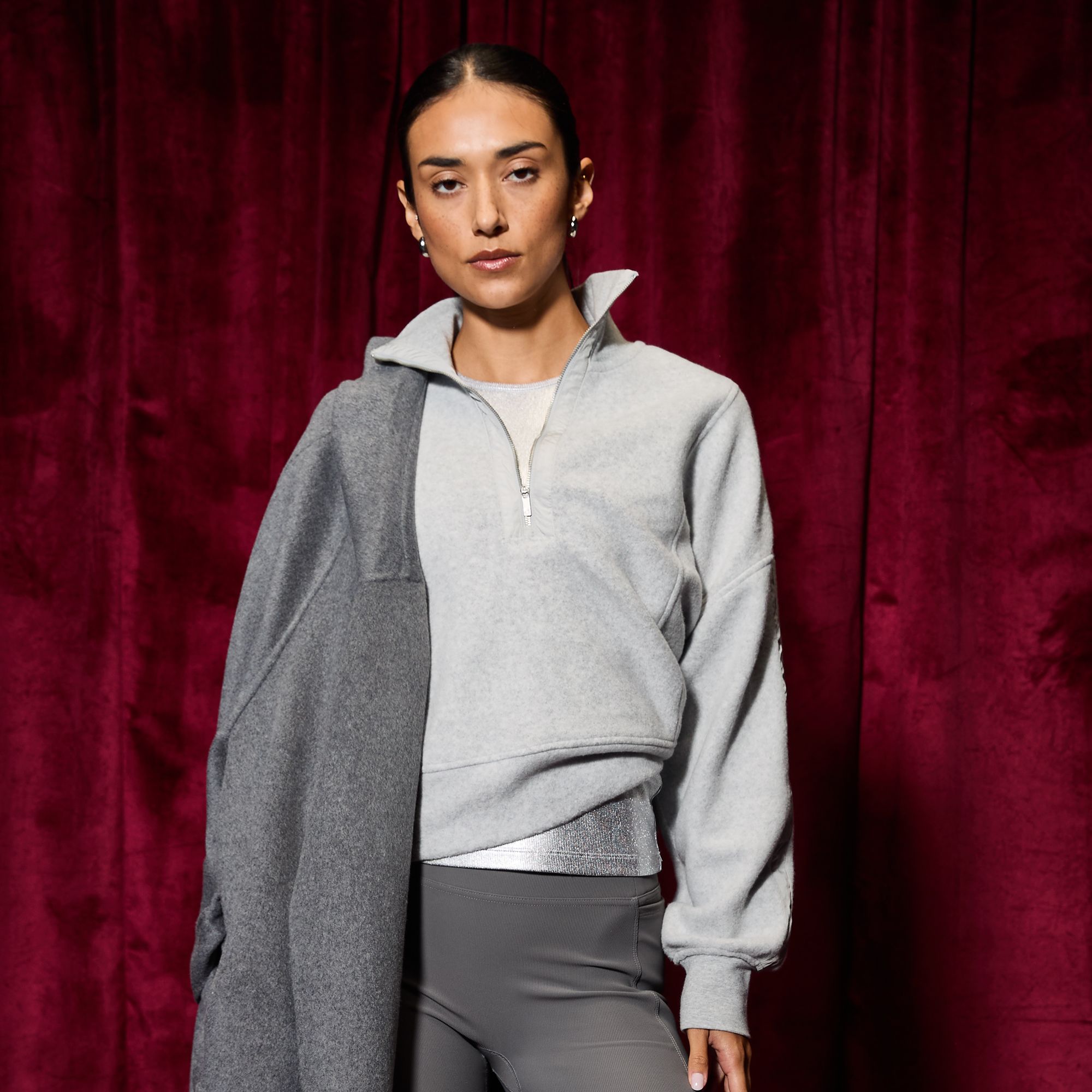 Sweatshirt cogthebigsmoke バニラ Alicia 新品