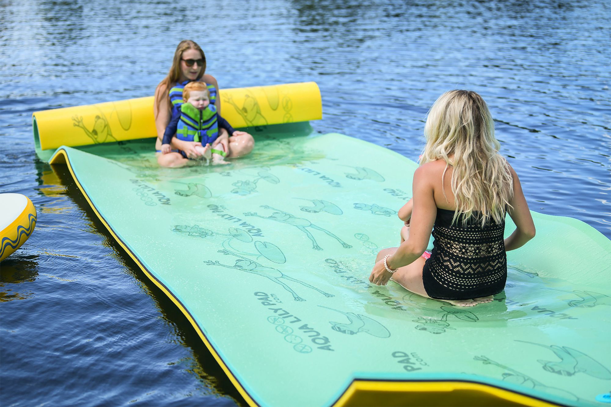 Aqua Lily Pad 15 Ft. Floating Pad