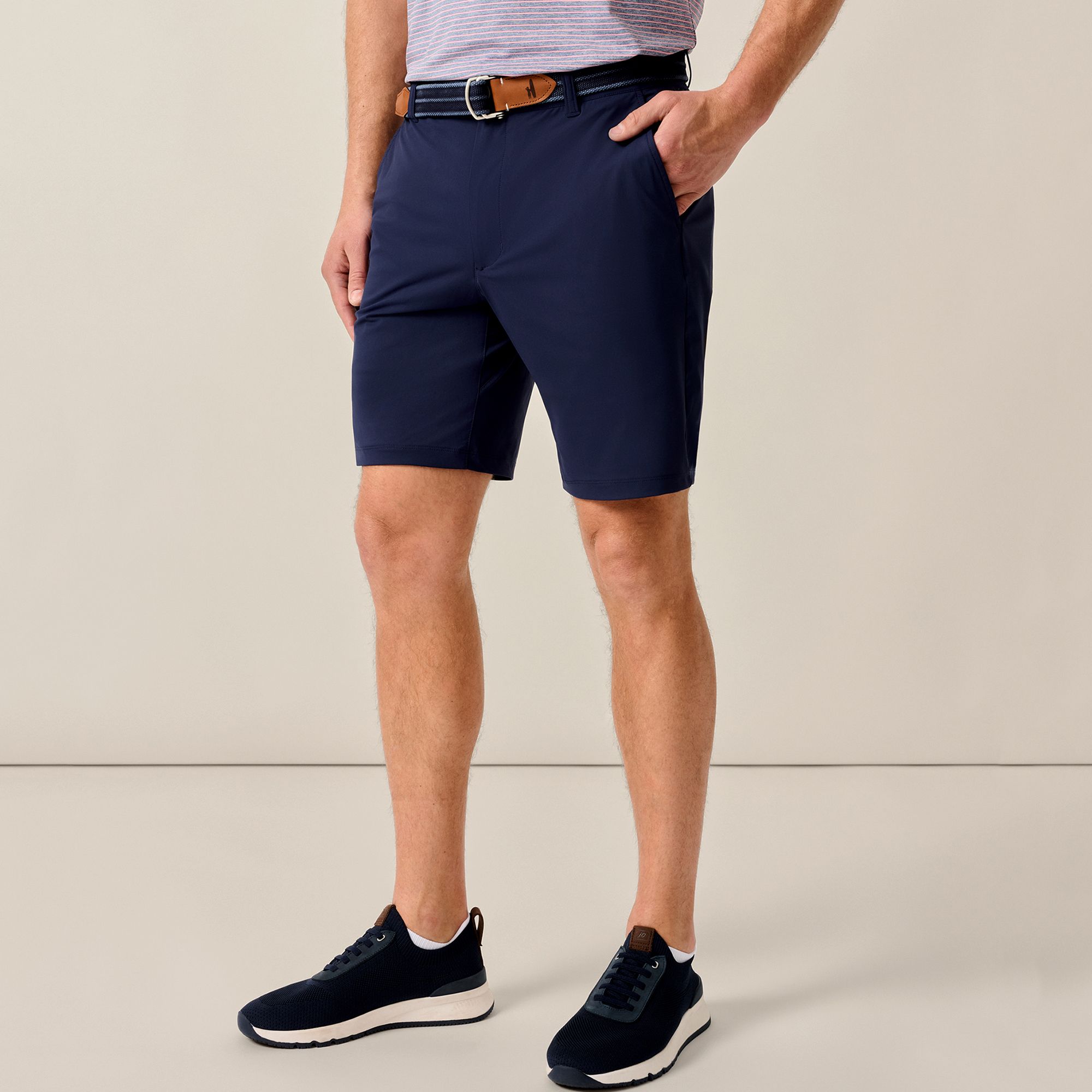 Johnnie-O Men's 9” Fusionn Performance Pull-On Golf Short | Golf