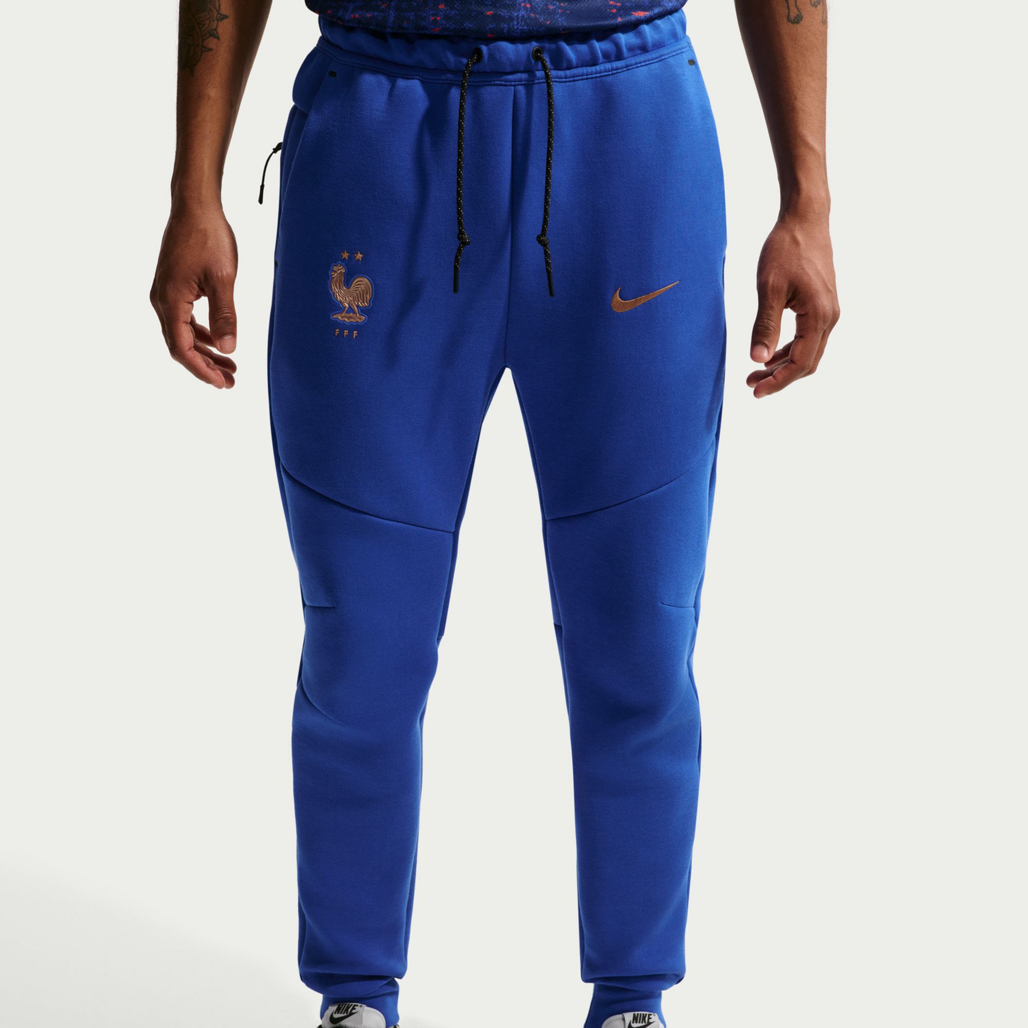 Nike Adult France 2026 Home Tech Fleece Jogger Pants | Dick's