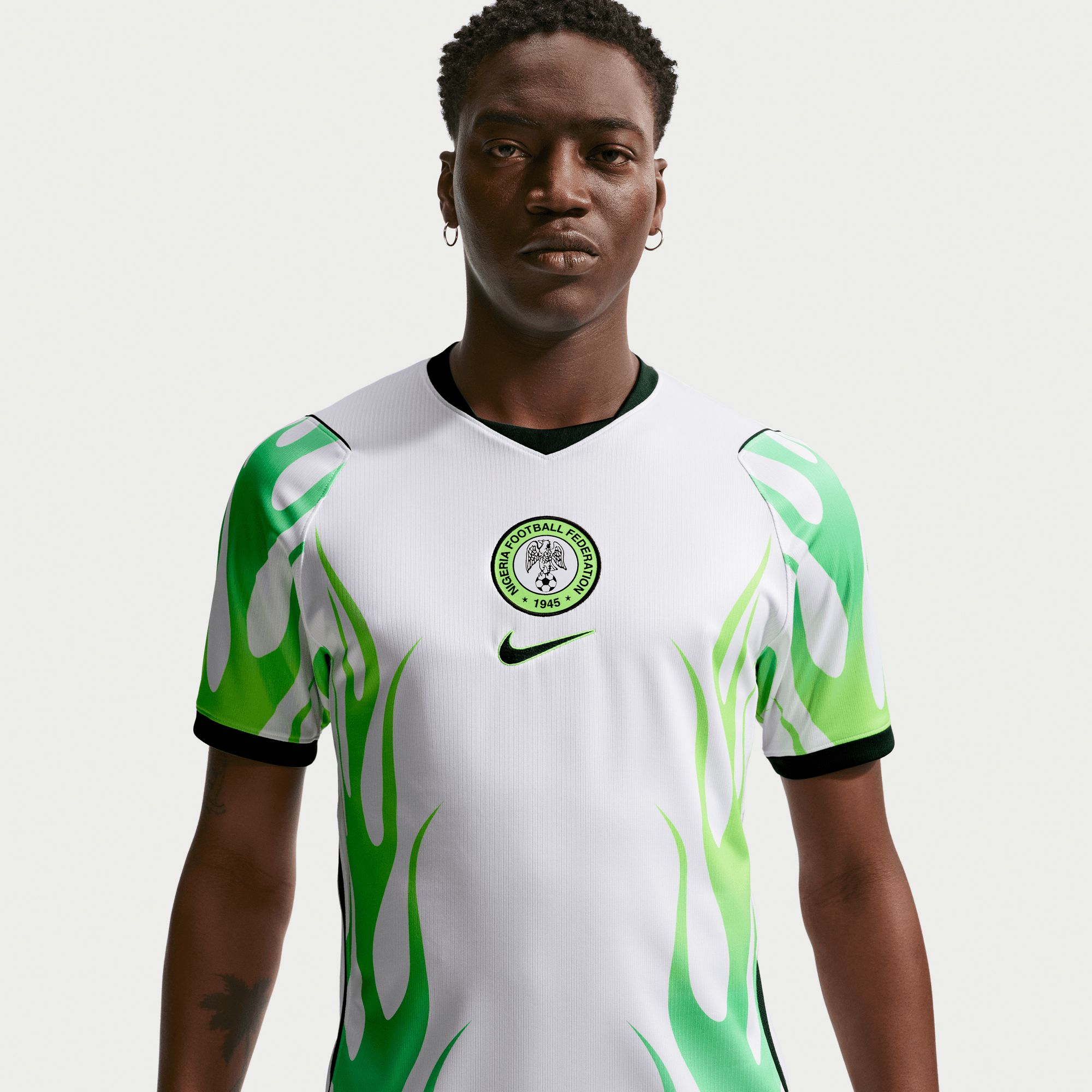 25NIKAFNFF26WJSYWSCR_is