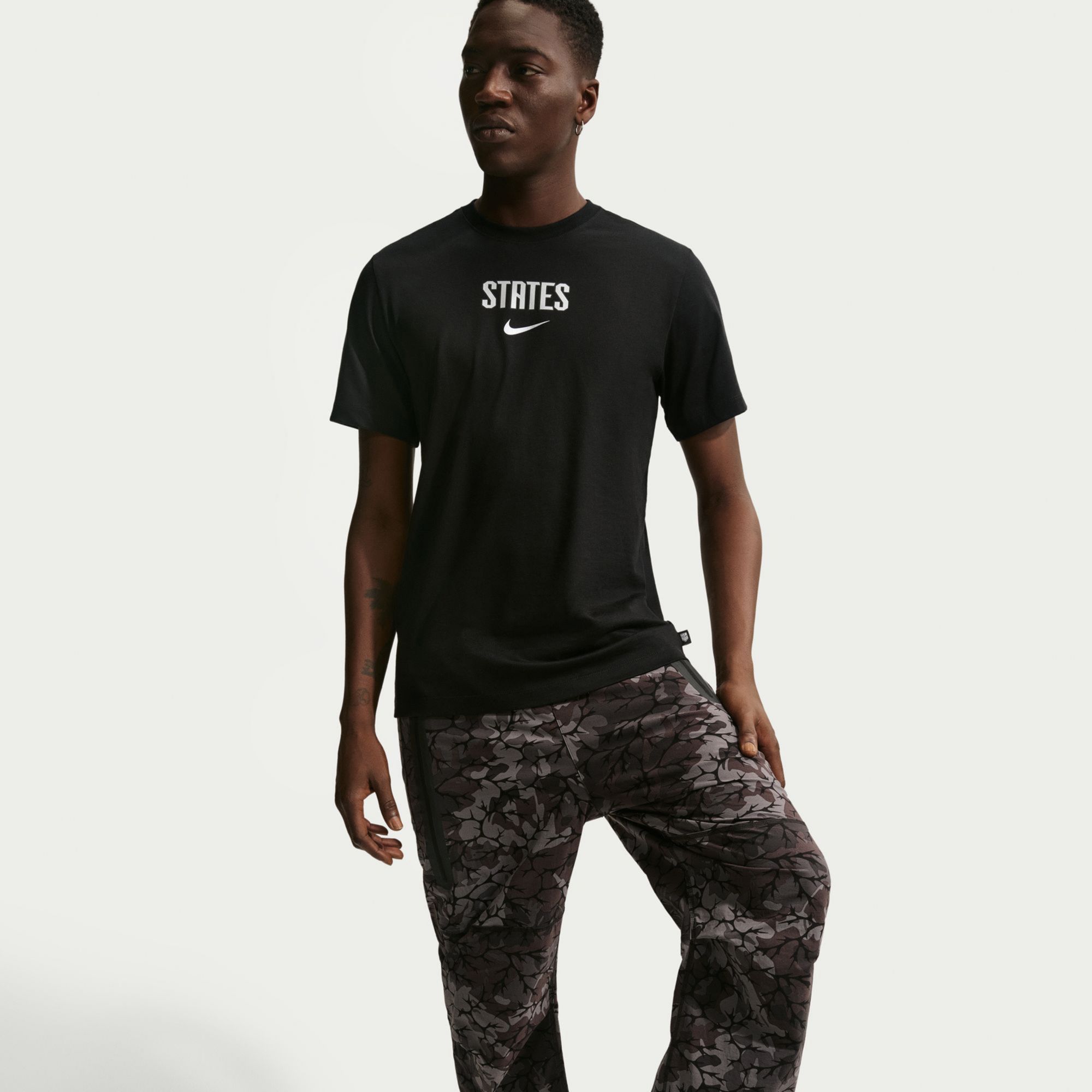 オールドスクール　フットボールシャツ　USA 製 Nike Adult USMNT 2026 Alternate Wordmark T-Shirt | Dick's Sporting