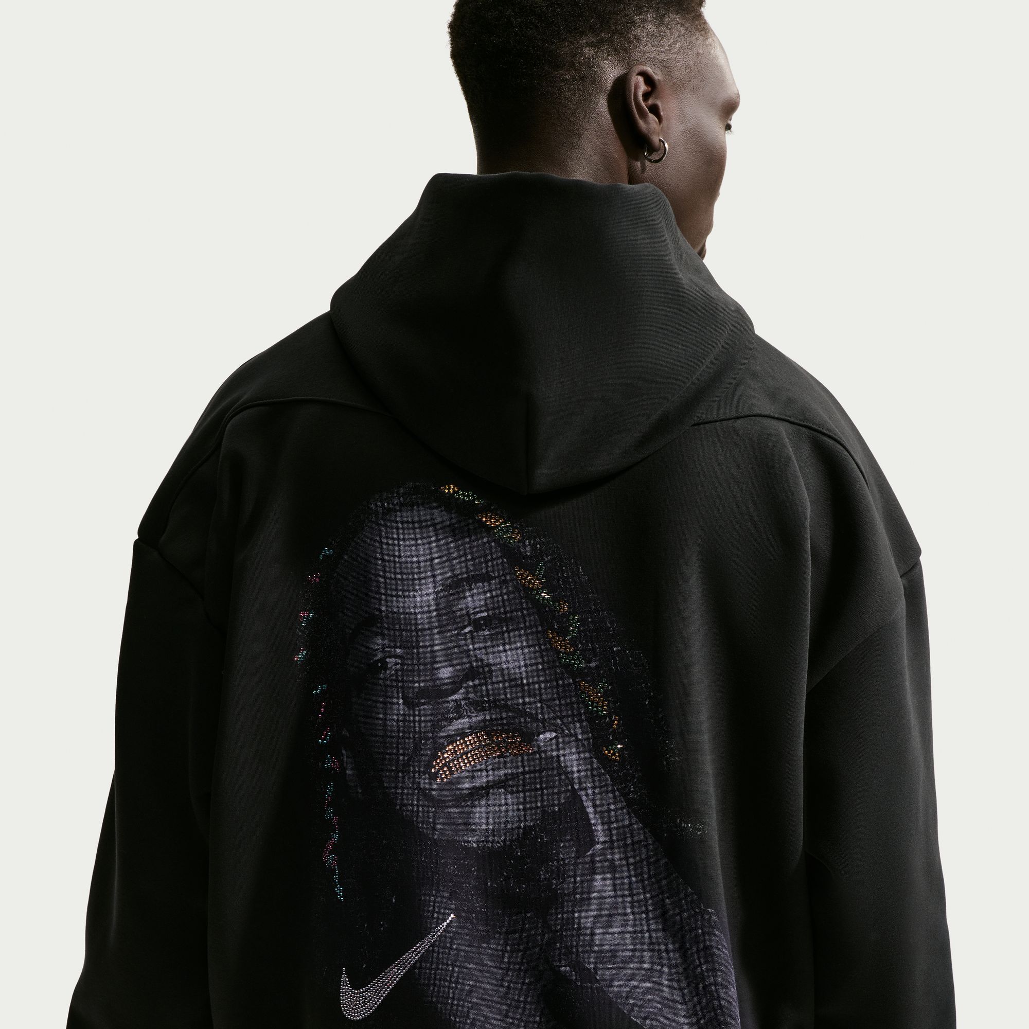 25NIKMBASKJMNKTFSPUYI_Black_is