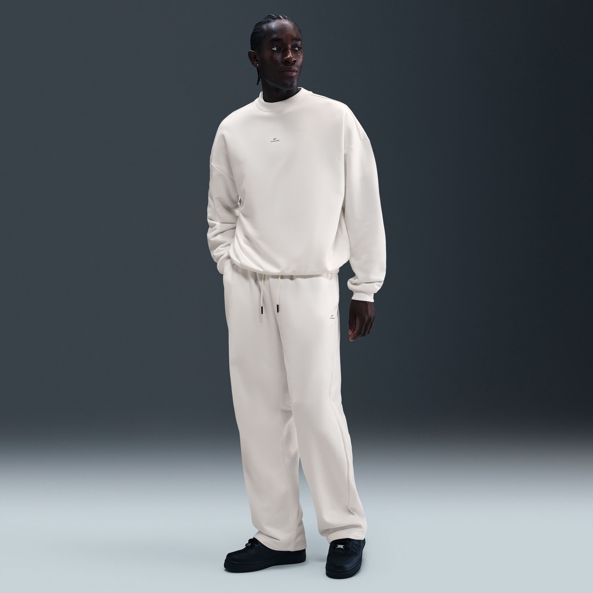 Nike Men's Therma-FIT Standard Issue Brushed Open Hem Pants