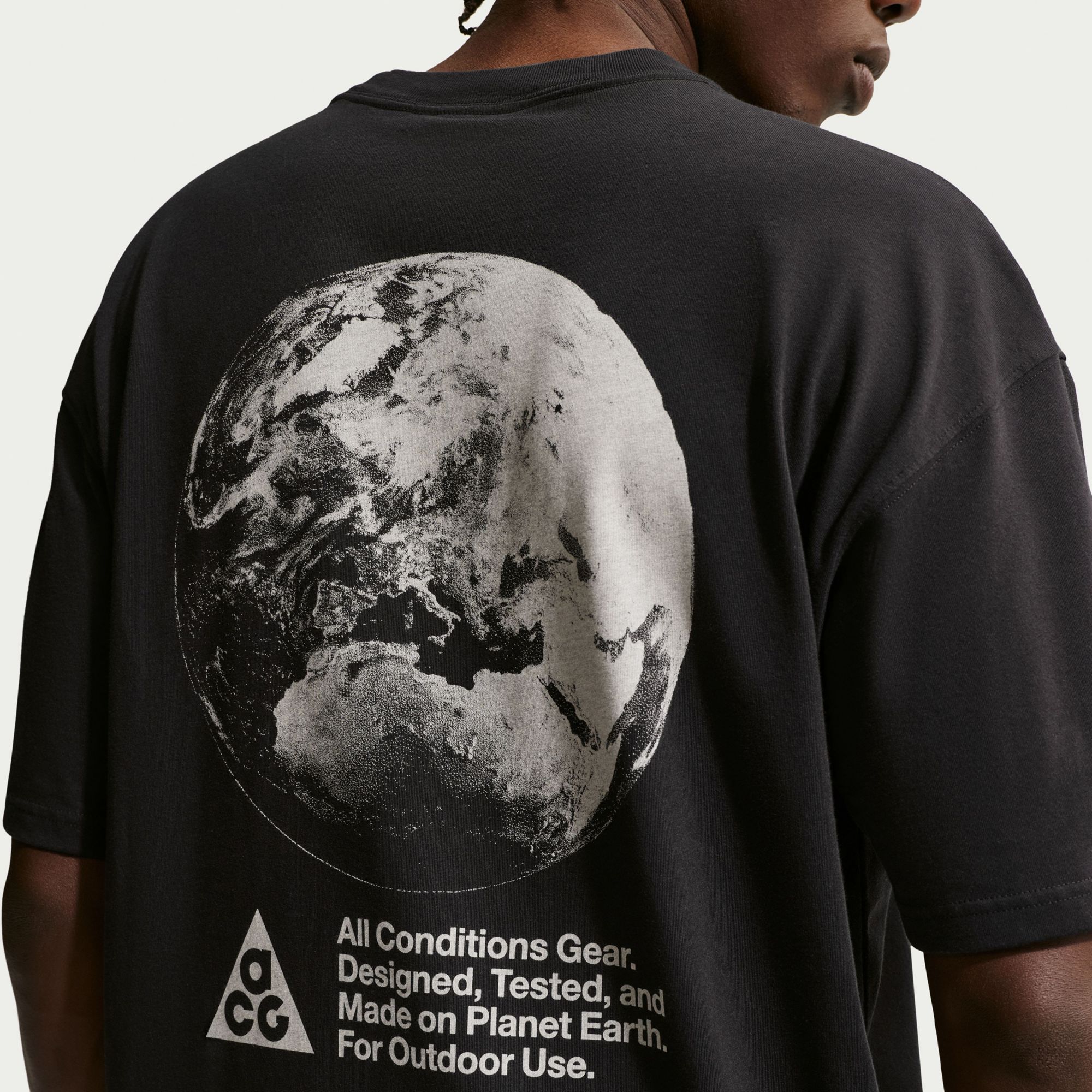 25NIKMCASUMCGDFTLSQTR_Black_is