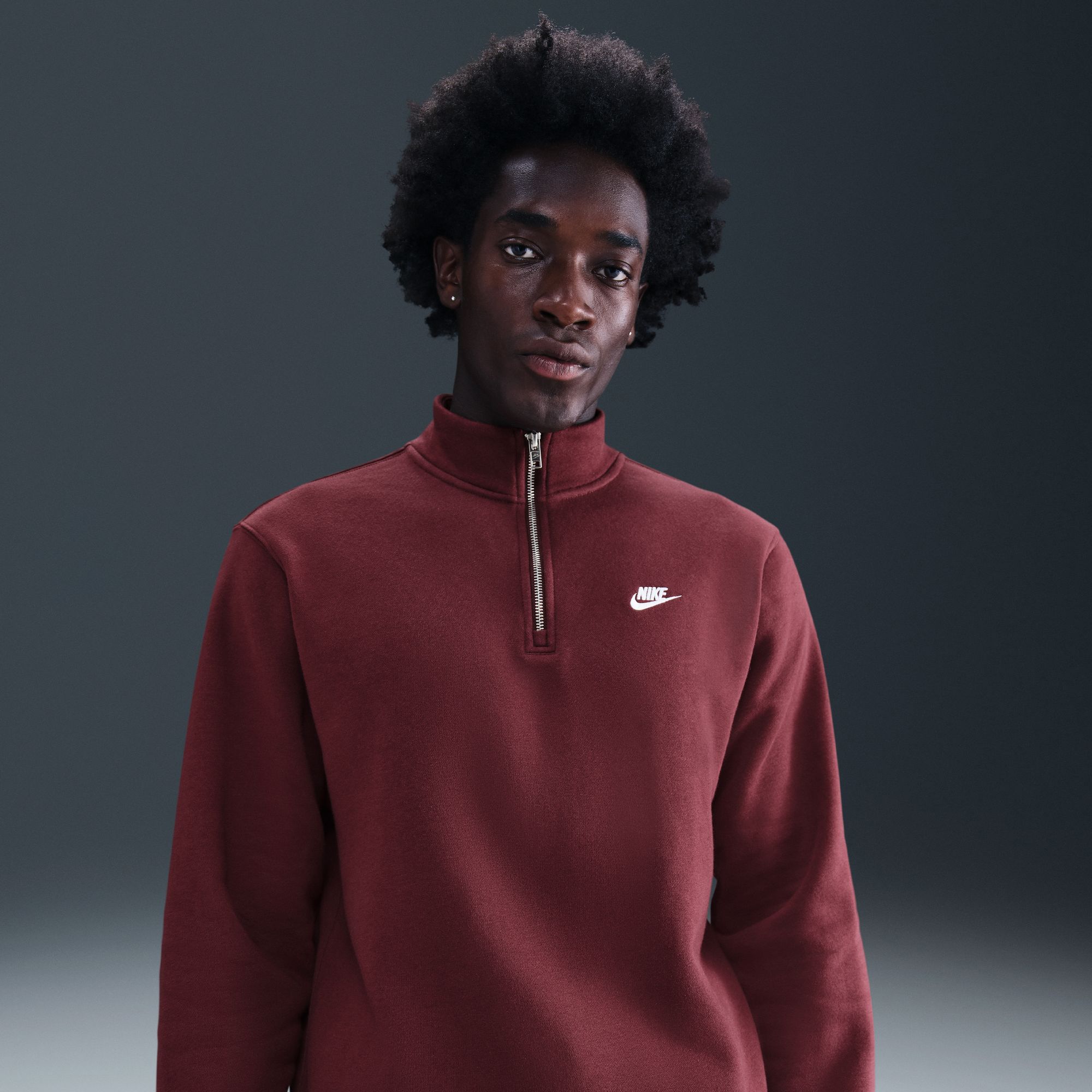 Nike Men's Sportswear Club 1/2 Zip Fleece Sweatshirt | Dick's